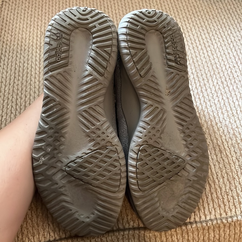 Adidas - Picture 4 of 6